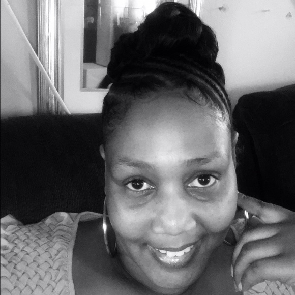 Meet your posher - Picture 4 of 4