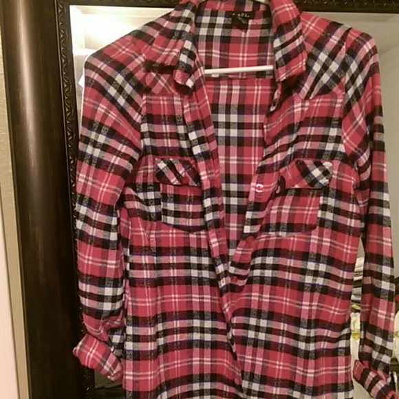 Rue21 Tops - Great looking flannel