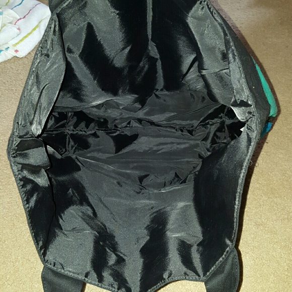 Victoria's secret tote. - Picture 3 of 3