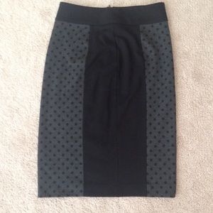 Mixed pattern pencil skirt