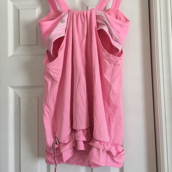 Lululemon tank with built in bra - Picture 2 of 3