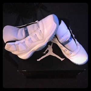 Air Jordan 11 Retro BG White/Legend Blue Black💙