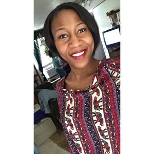 Meet your Posher, Naya