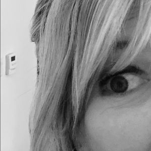 Meet your Posher, Stephania