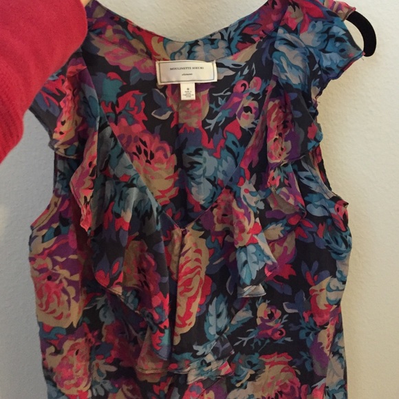 Size 0 Ruffle Silk Razer Back - Picture 4 of 4