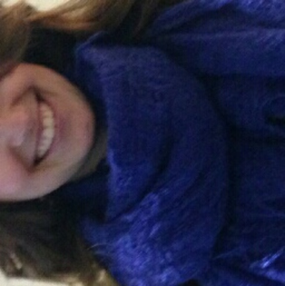 Meet your Posher, Jennifer - Picture 1 of 1