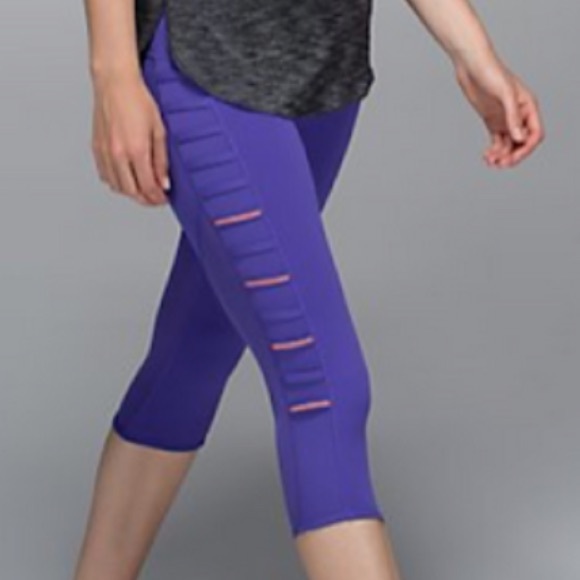 NWOT Lululemon breezy crop