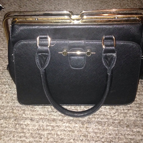 Black hand bag
