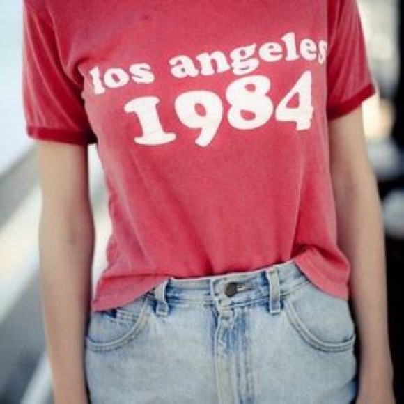 👻 SOLD 👻 Brandy Melville Los Angeles Shirt - Picture 2 of 4