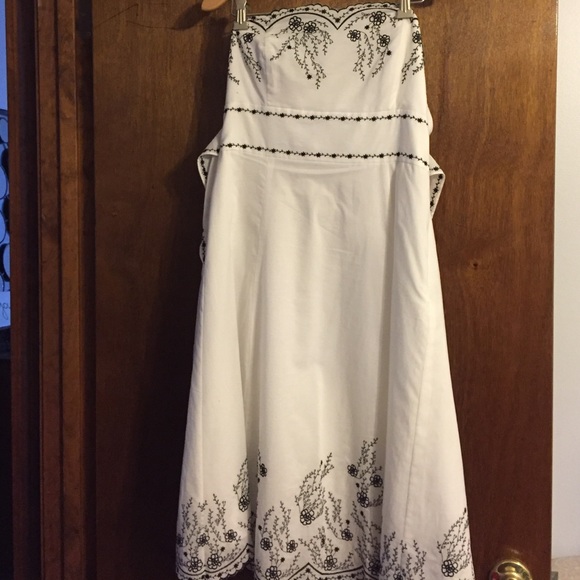 Strapless WHBM dress