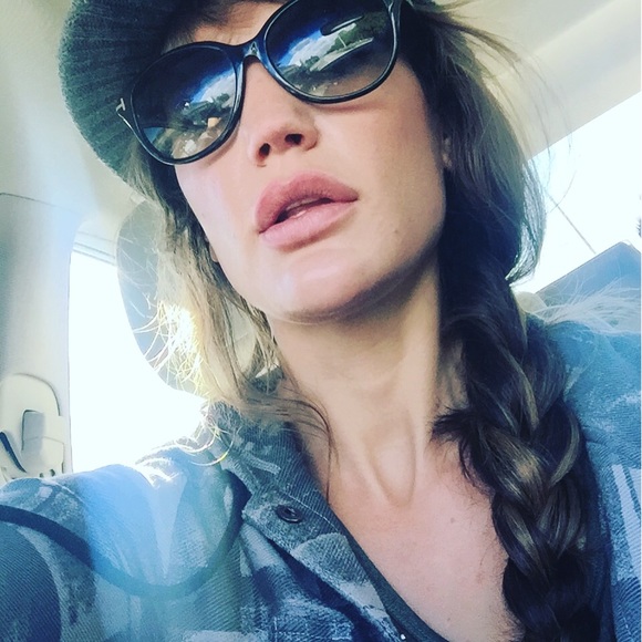 Meet your Posher - Picture 4 of 4