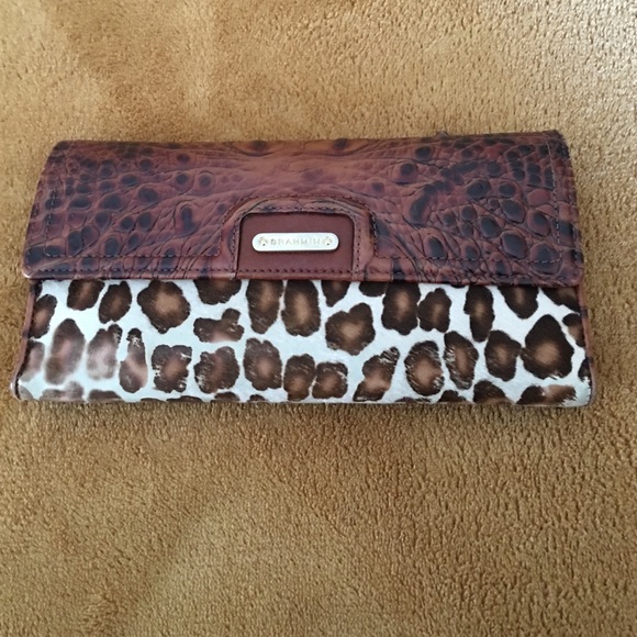 Brahmin wallet