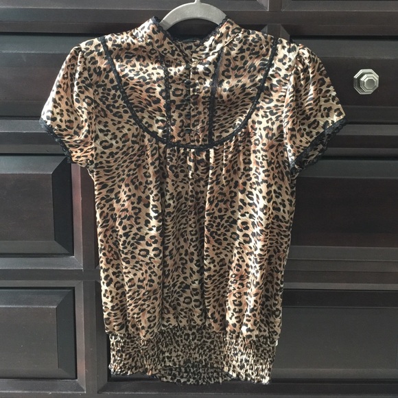 Twenty one size medium leopard top