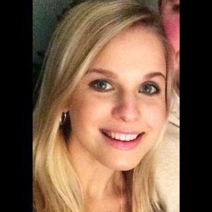 Meet your Posher, Elena