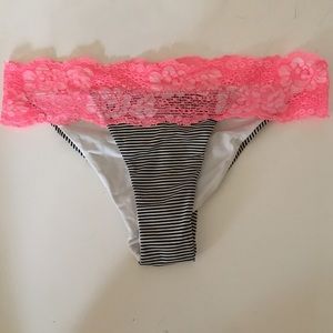 Beach Bunny swimwear lace bottom