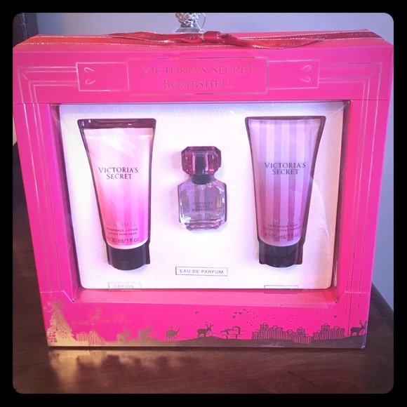 Victoria Secret Bombshell