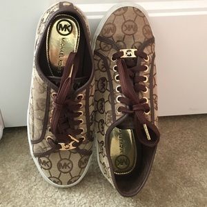 Micheal Kors Shoes