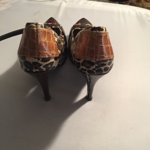 Shoes - Picture 2 of 2