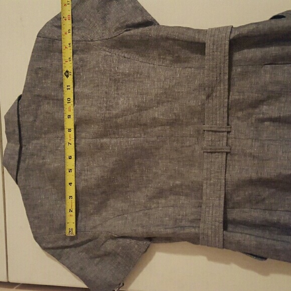 Banana Republic Women's grayish two button blazer - Picture 2 of 3