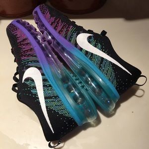 Nike FlyKnit Max -NEW!