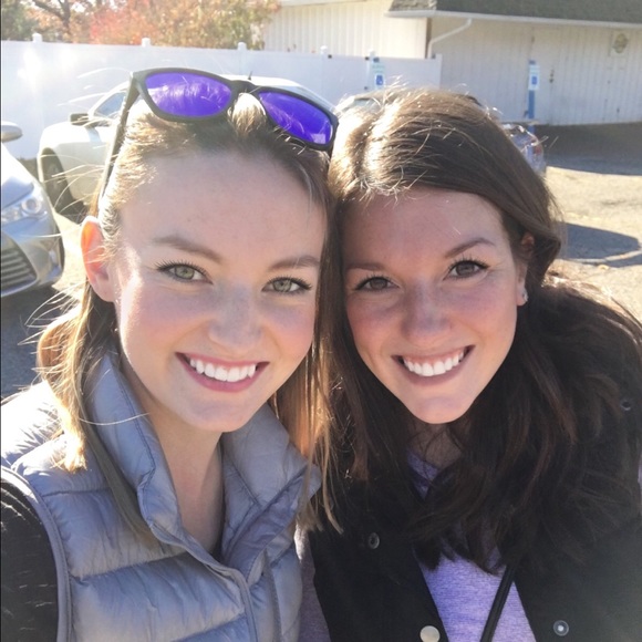 Meet your Posher, Meredith - Picture 1 of 1