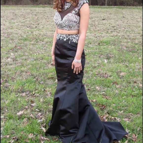 Baby Fox formal - Picture 2 of 3