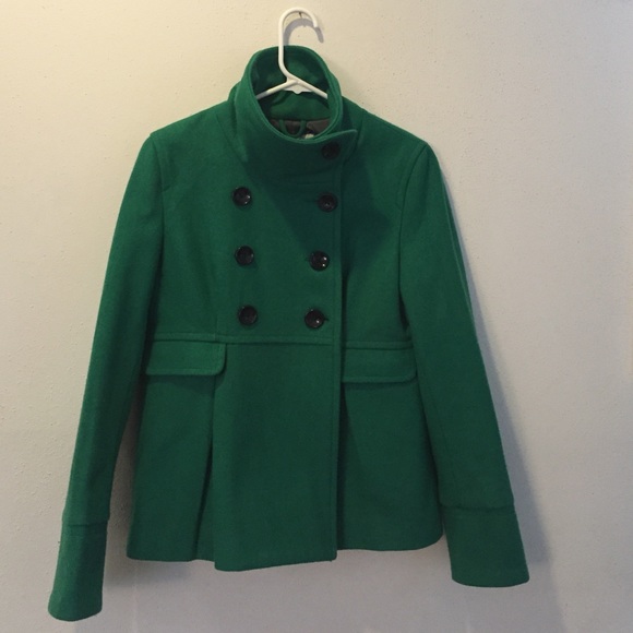 Green button up winter coat