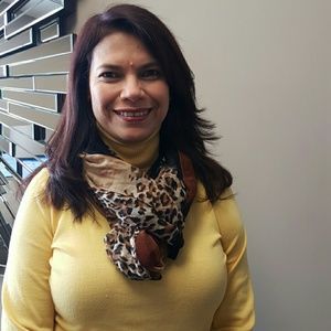 Meet your Posher, Delsy