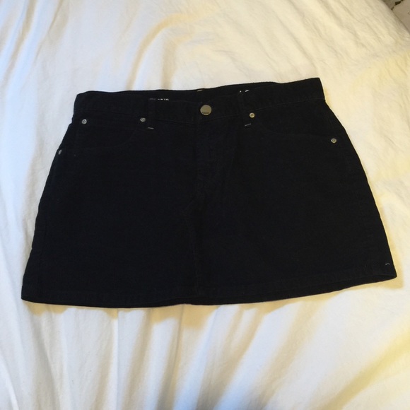 Corduroy black skirt