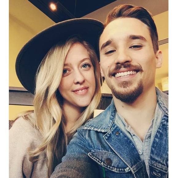 Meet your Posher, Erin - Picture 2 of 4