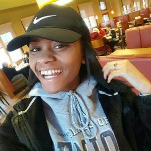 Meet your Posher, Ciera