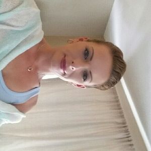 Meet your Posher, Jessica