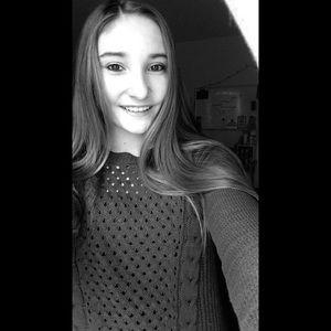 Meet your Posher, Kayla