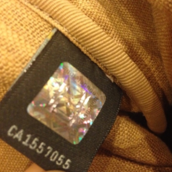 Fendi Purple leather duffle bag w/ shoulder strap - Picture 3 of 4