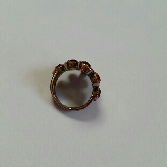 Ring - Picture 3 of 4