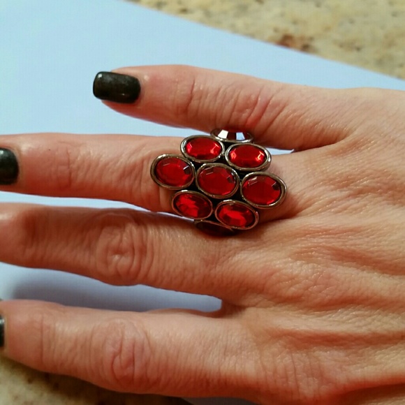 Ring - Picture 4 of 4