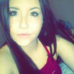 Meet your Posher, Kenna