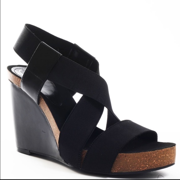 BCBG Shoes - 🎉💕HP🎉💕 ♡BCBG Lovely Wedges♡