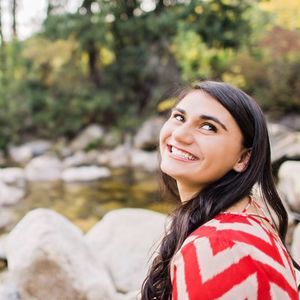 Meet your Posher, Maddie