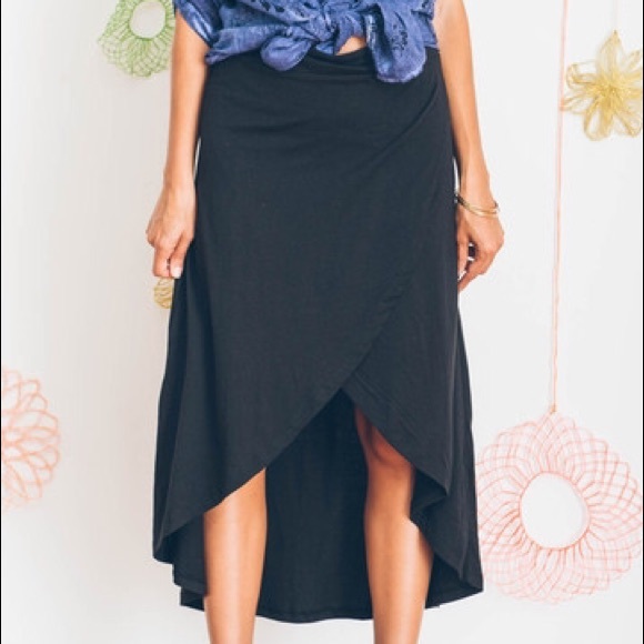 Black skirt that wraps around to waist.