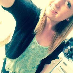 Meet your Posher, Carla