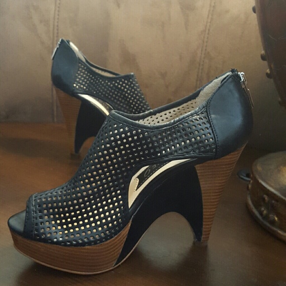 Boutique 9 heels