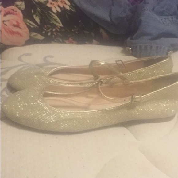 Gold Flats Size 8