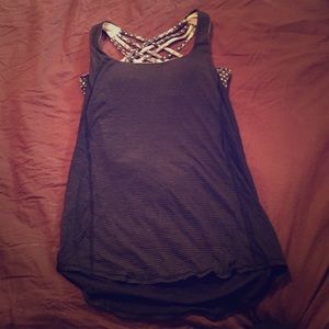 Lululemon Free to Be Wild tank sz 6