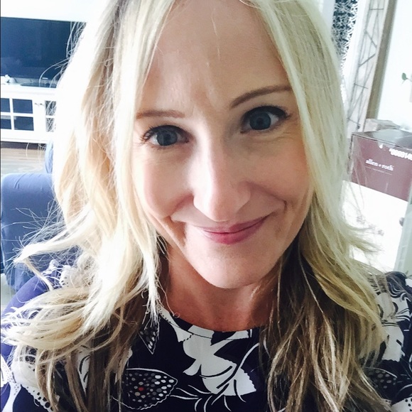 Meet your Posher, Leslie