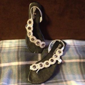 Beautiful and stylish silver sandals like new