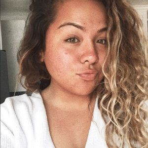 Meet your Posher, Eva