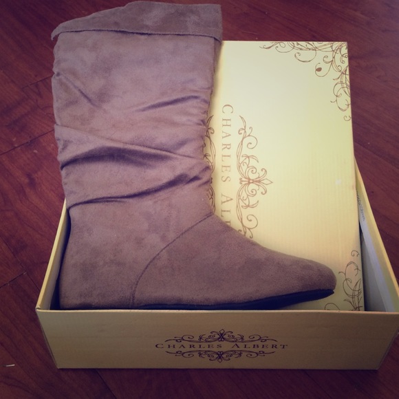 Taupe boots