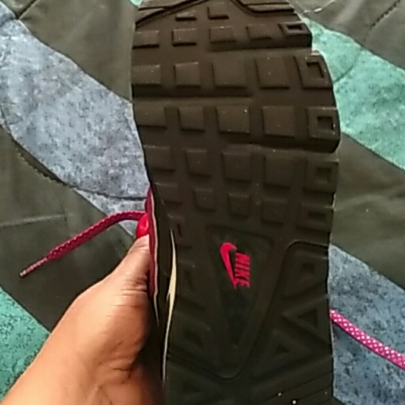 Nike sneakers - Picture 3 of 3