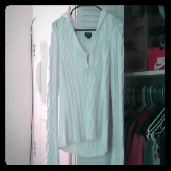 American Eagle Sweater - Picture 1 of 2